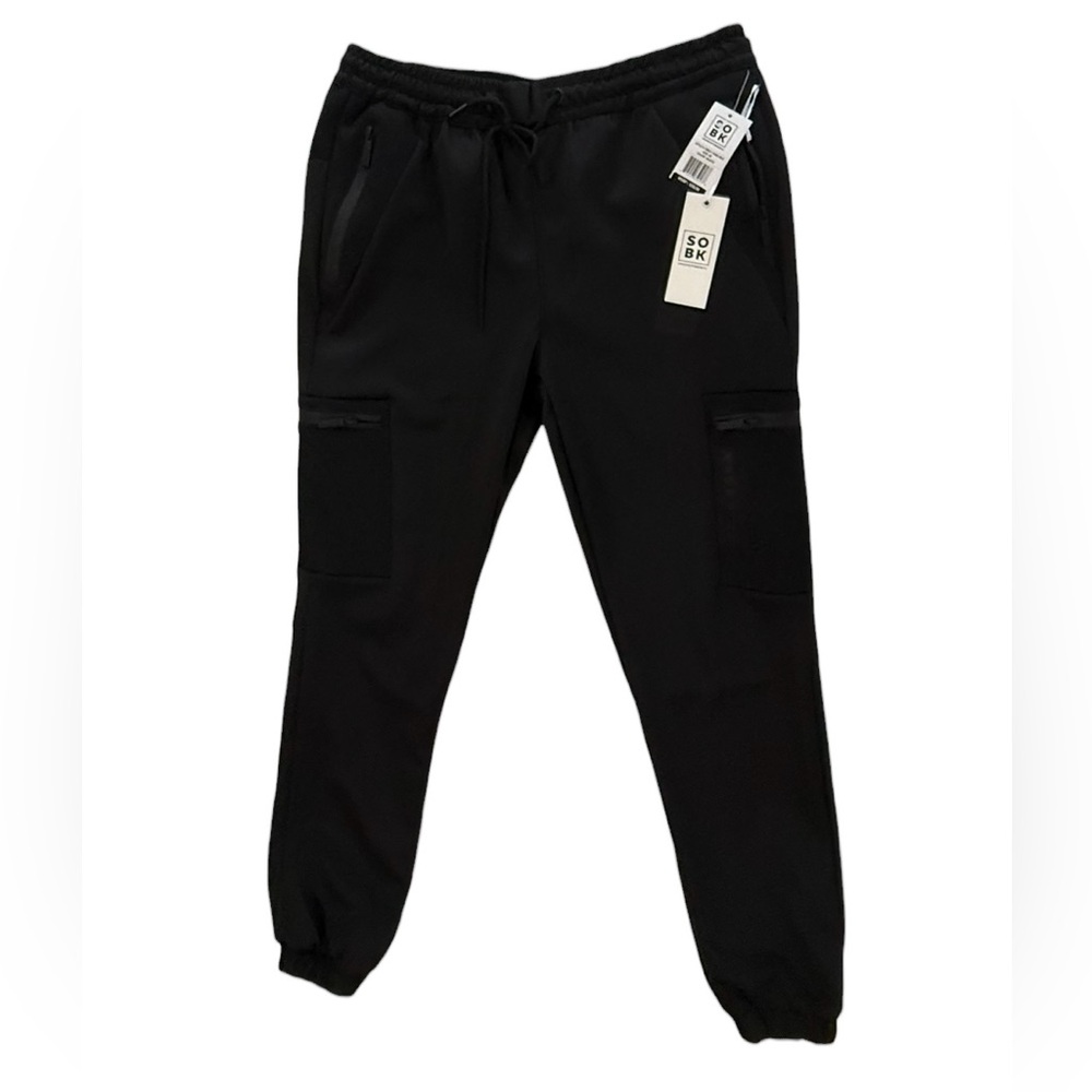NWT. SOBK New York, men’s drawstring waist, black jogger pants. Size medium.